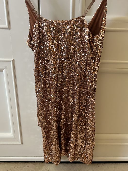 Vendo vestido de lantejoulas