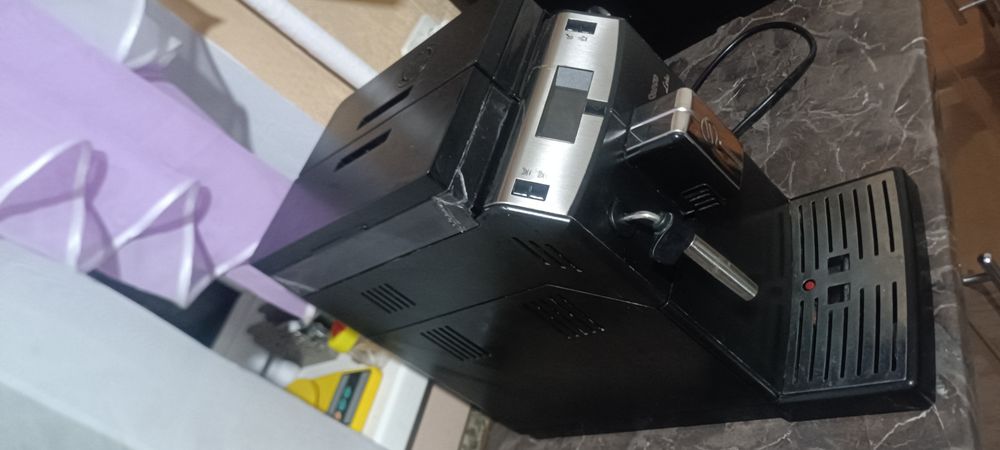 Легендарна кавомашина Saeco Lirika Black