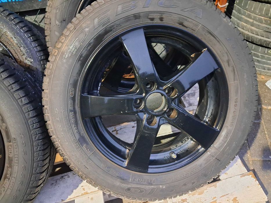 4x felgi alu R15 5x100 Vw Polo Bora Skoda Rapid Roomster Fabia Scala