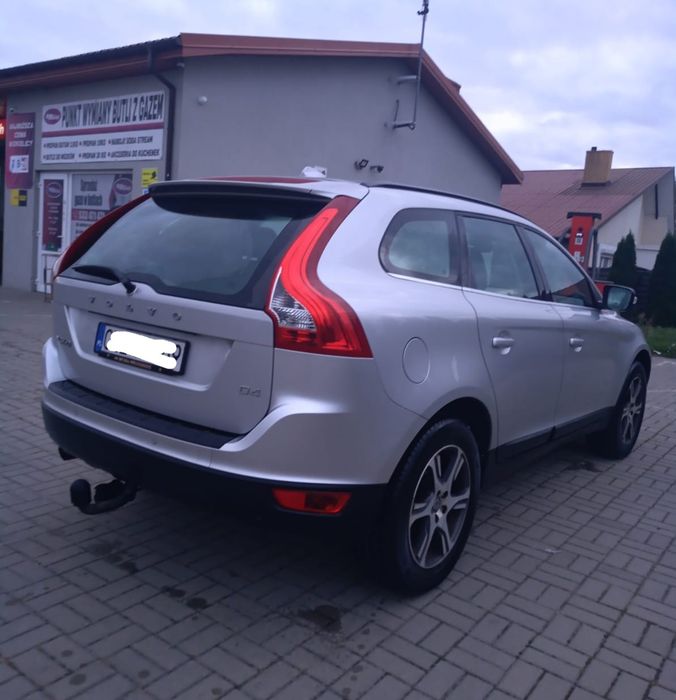 Volvo XC60 D4  2.0 + dodatkowo alufelgi z oponami