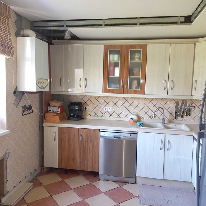 Продам трикімнатну квартиру с.Ралівка