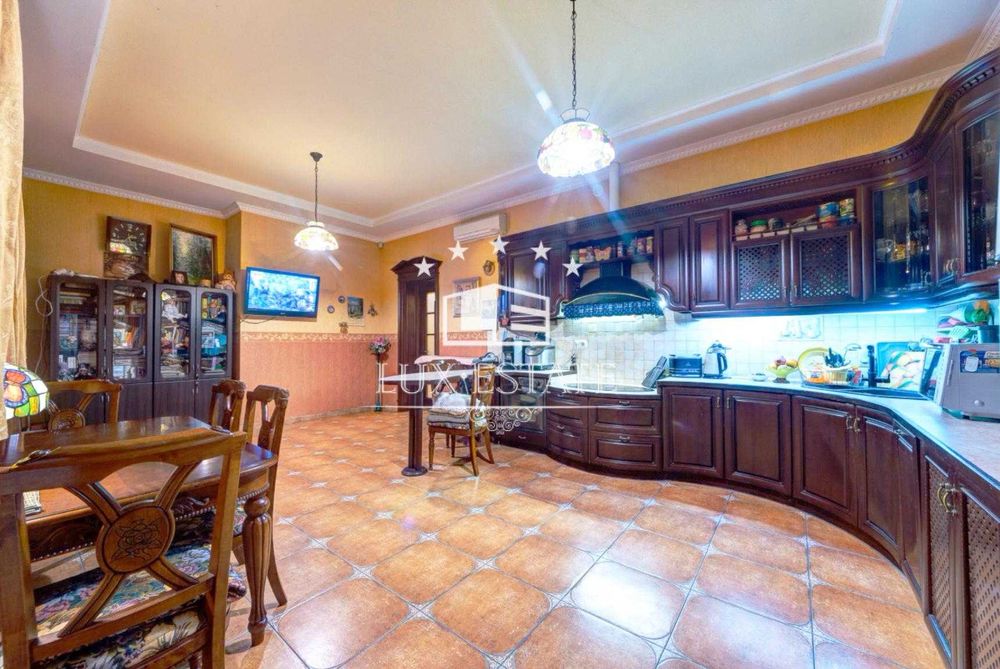 Оренда унікального будинку 650м²  біля ЛІСУ