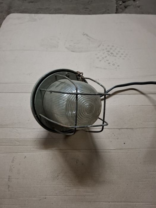 Lampa przemyslowa prl