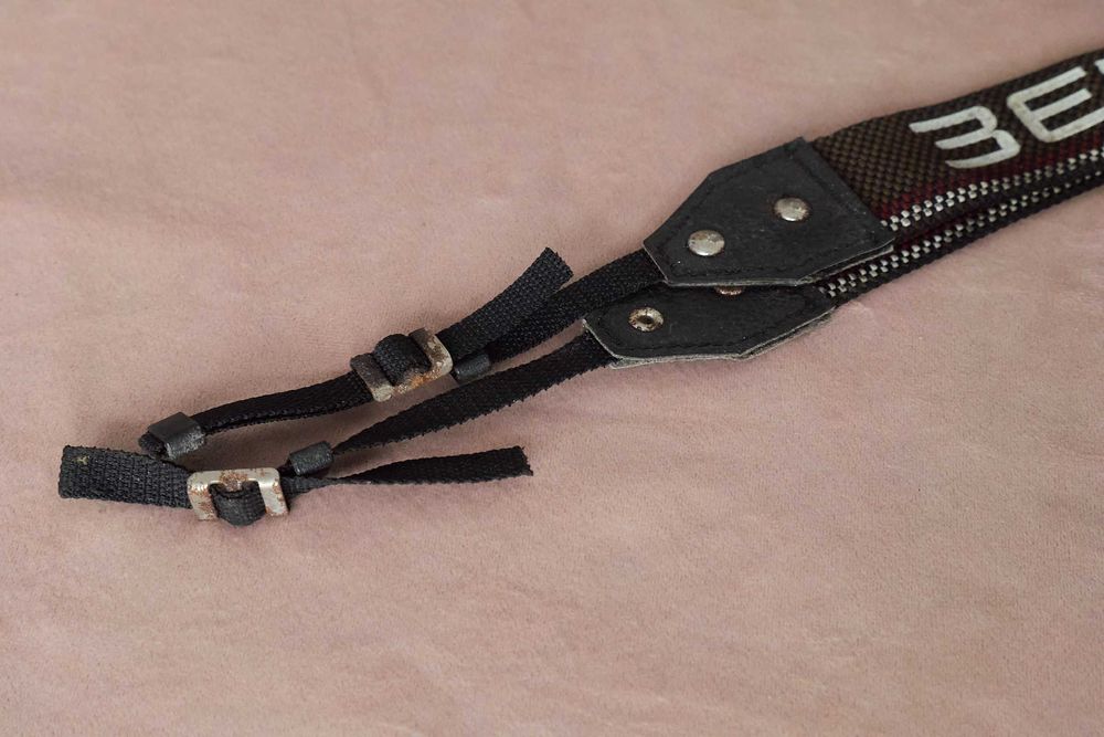 Oryginalny pasek do aparatu Zenit