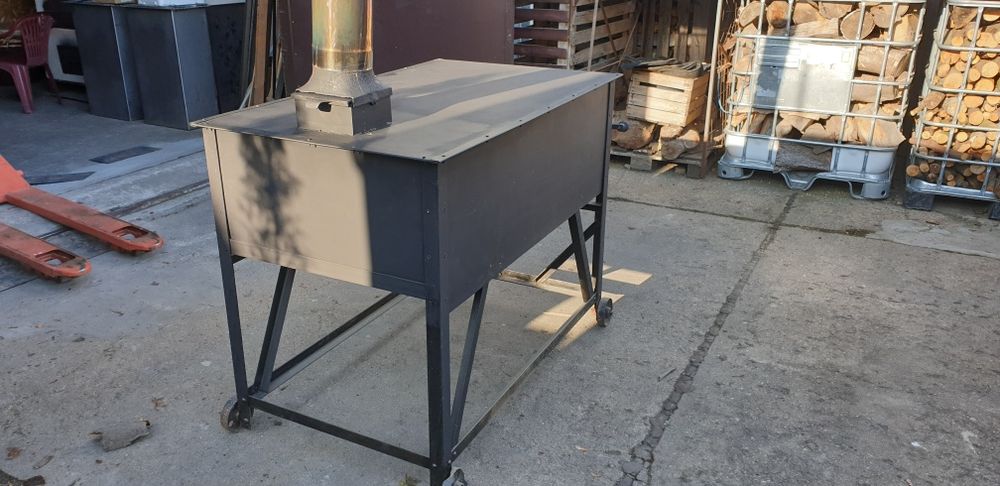 Stary poniemiecki piec chlebowy