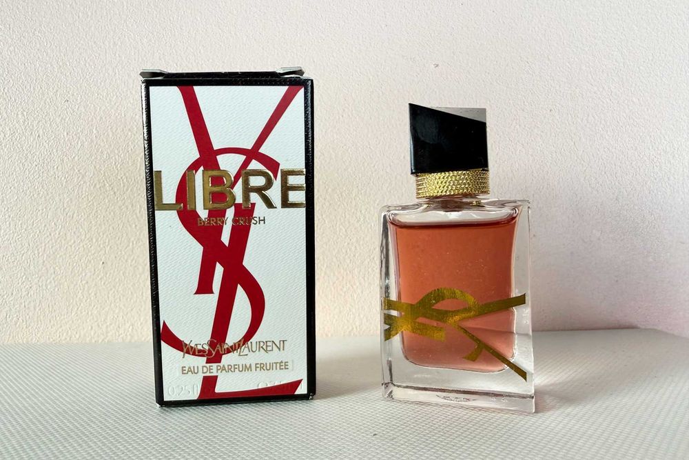 YSL Yves Saint Laurent woda perfumowana Libre Berry Crush miniaturka 7,5 ml
