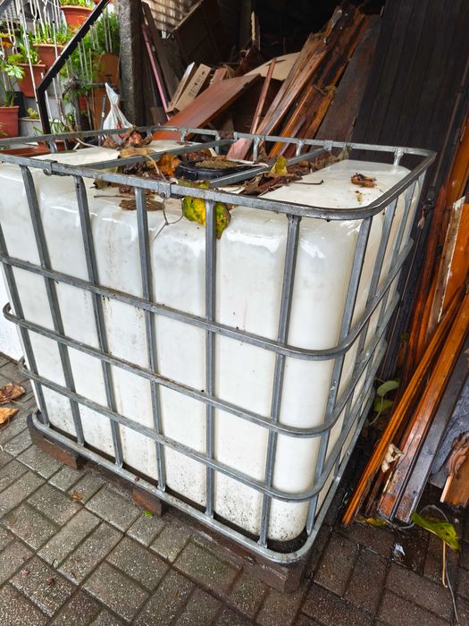 Depósito de água 1000L