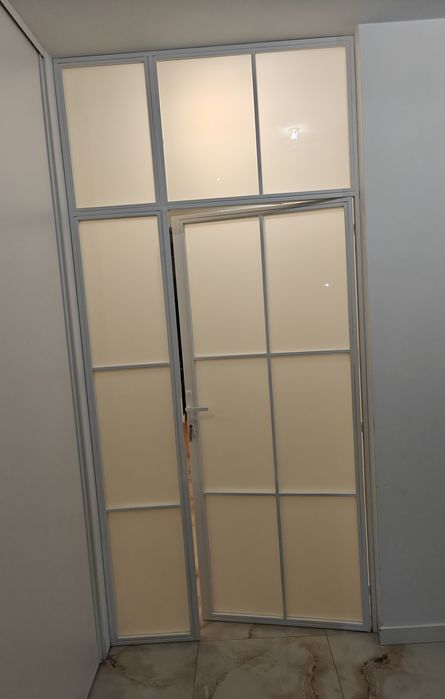 Ścianka Loft mleczna biała