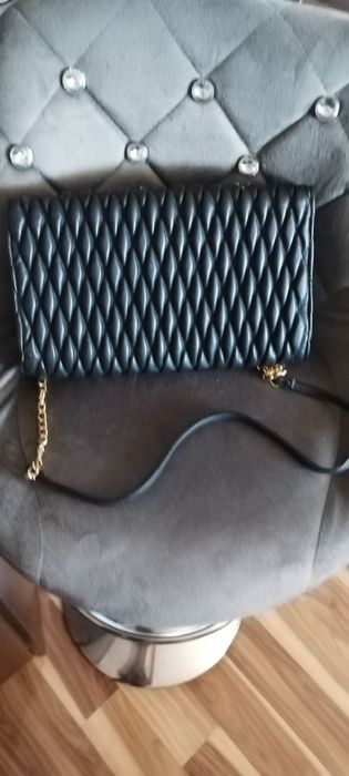 ładna torebka pikowana orsay  łańcuszek