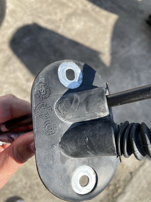 Volvo V40 D3 linki zmiany biegów