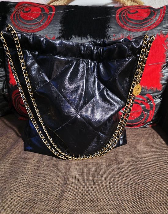 Czarna torebka Hobo
