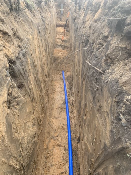 Przeciski pod drogami przyłącza wod-kan. Kielce Wbijanie rur stalowych