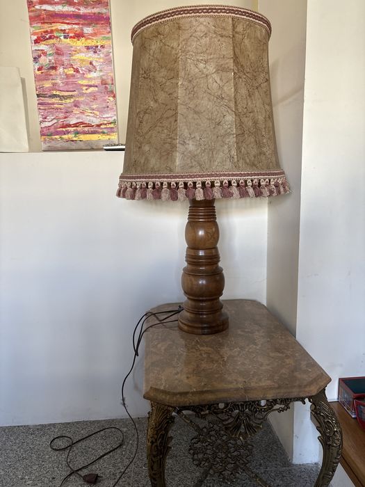 Candeeiro vintage em madeira