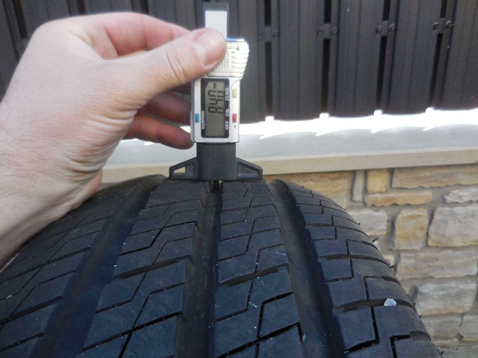 Шини Літні  215 65 15C Firemax Van 916  2шт 8.40мм  23 рік. стан нових