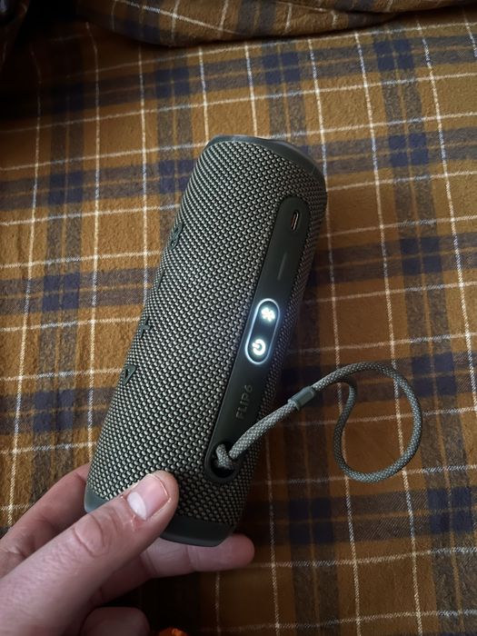 JBL flip 6 в користуванні рік