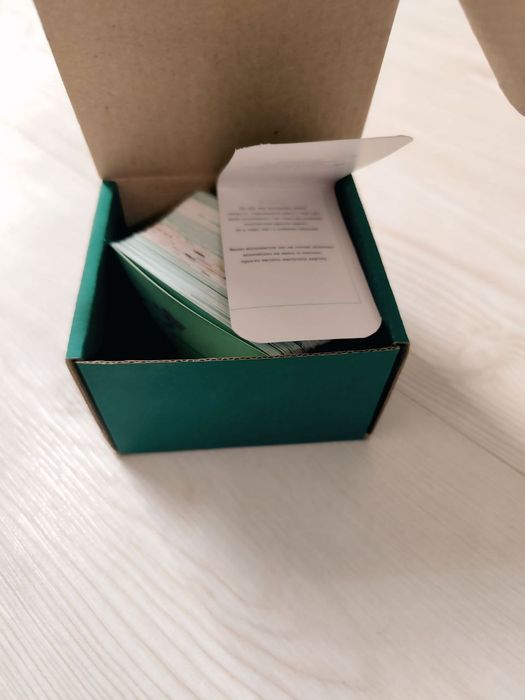 Гра настільна Між нами: познайомимось?