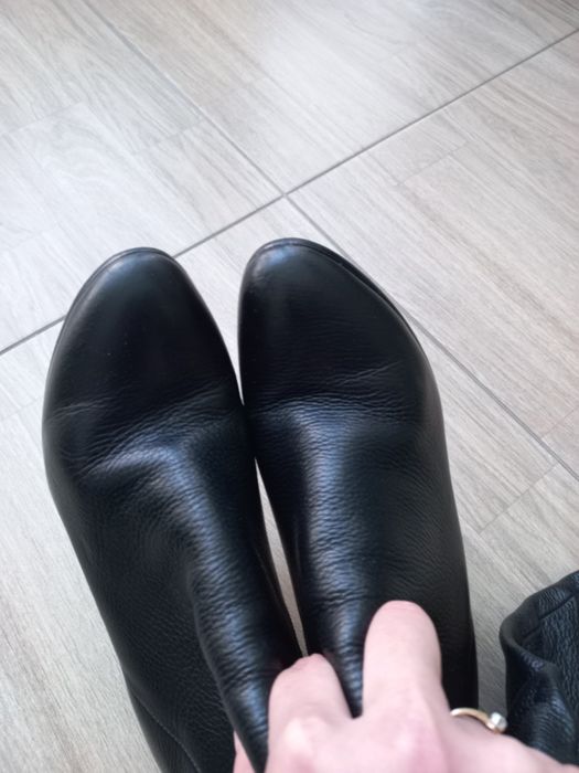 Шикарные кожаные сапоги 39р.