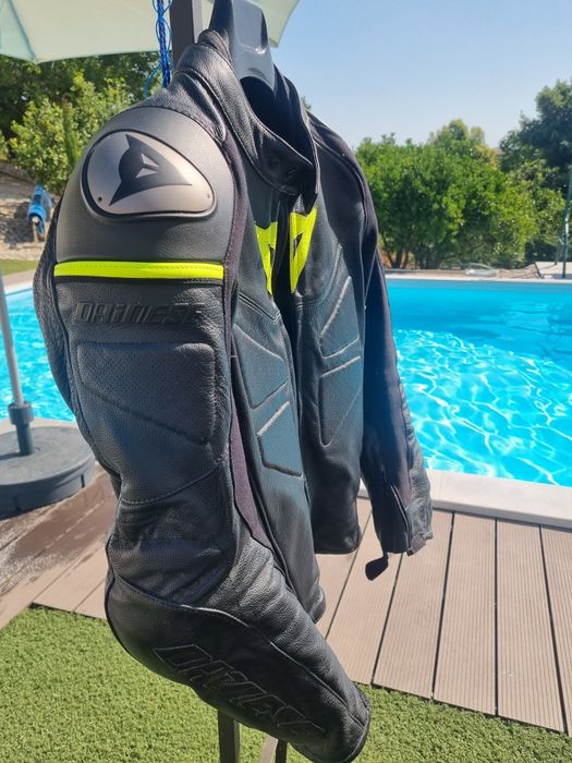Casaco em Pele Dainese (como novo)