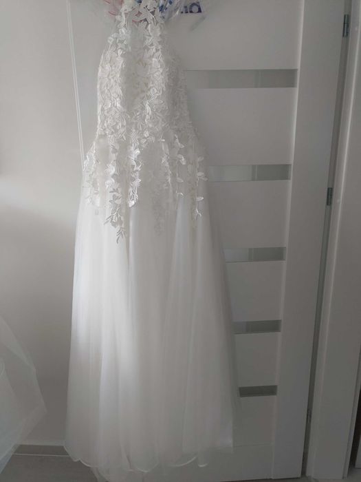 Suknia ślubna kolor ivory, kość słoniowa.