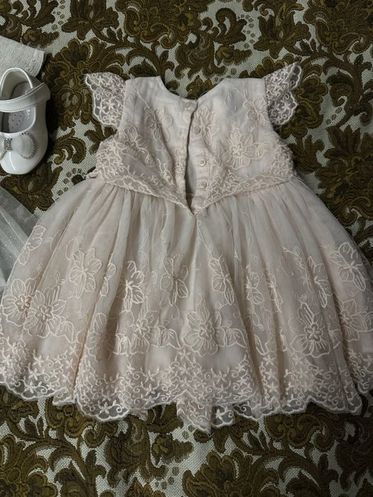 Святкова сукня на 9-12 м Next