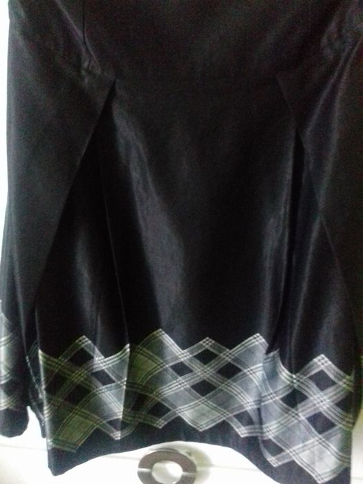 sprzedam spdnice rozmiar M