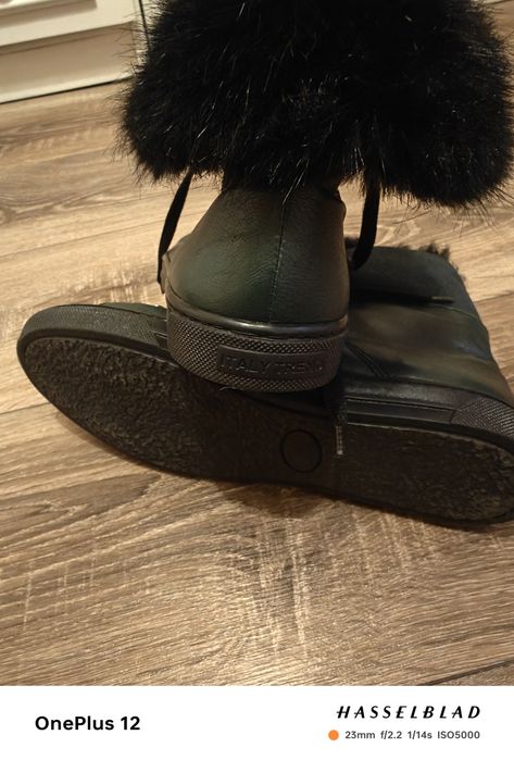 Trampki za kostkę futerko 38 cudo