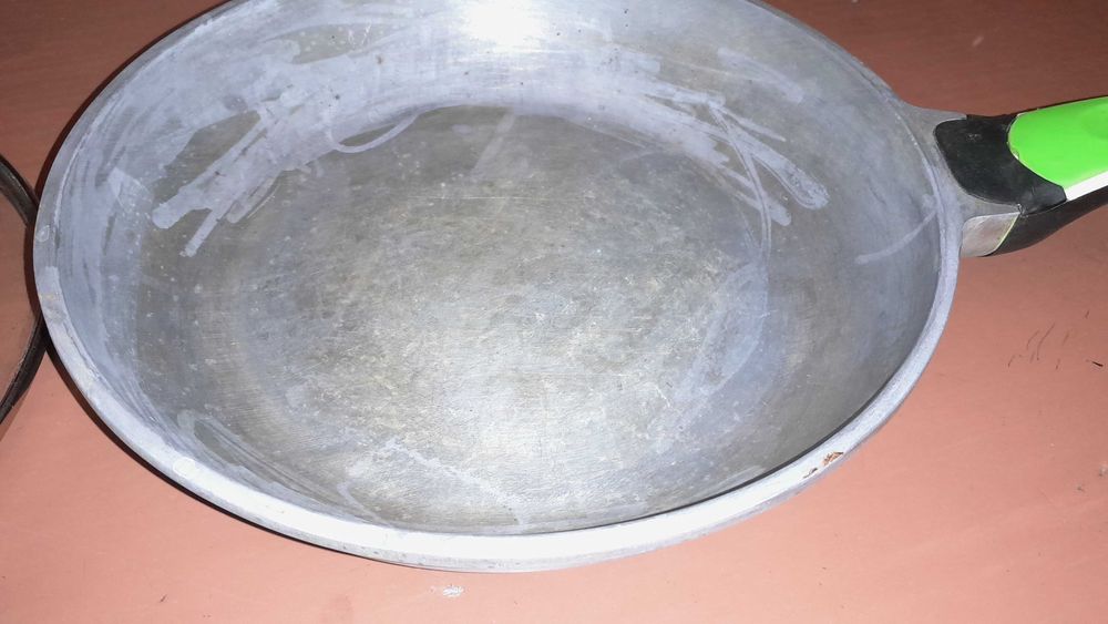 Сковорода сковородка 29см с крышкой  Сковорідка з кришкою