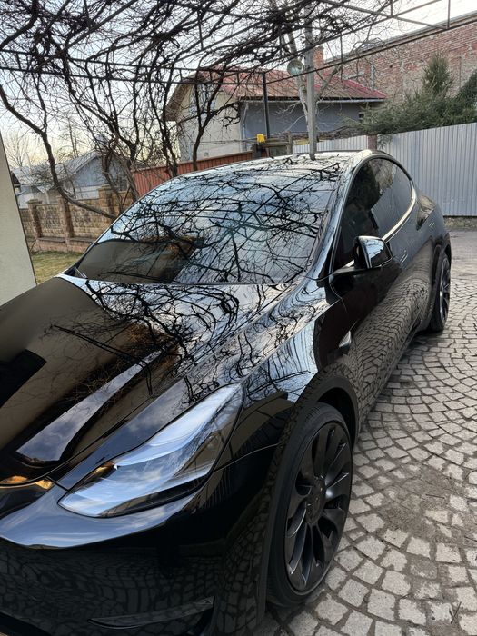 2024 Tesla Model Y Performance 82 kwh Dual  Motor