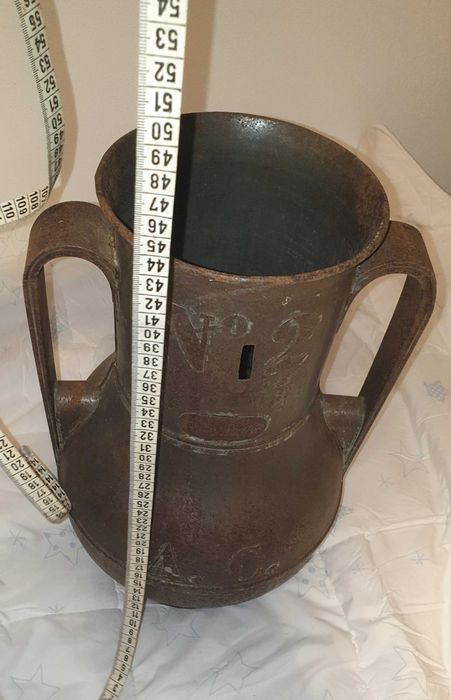 Vaso Cántaro em Metal muito antigo