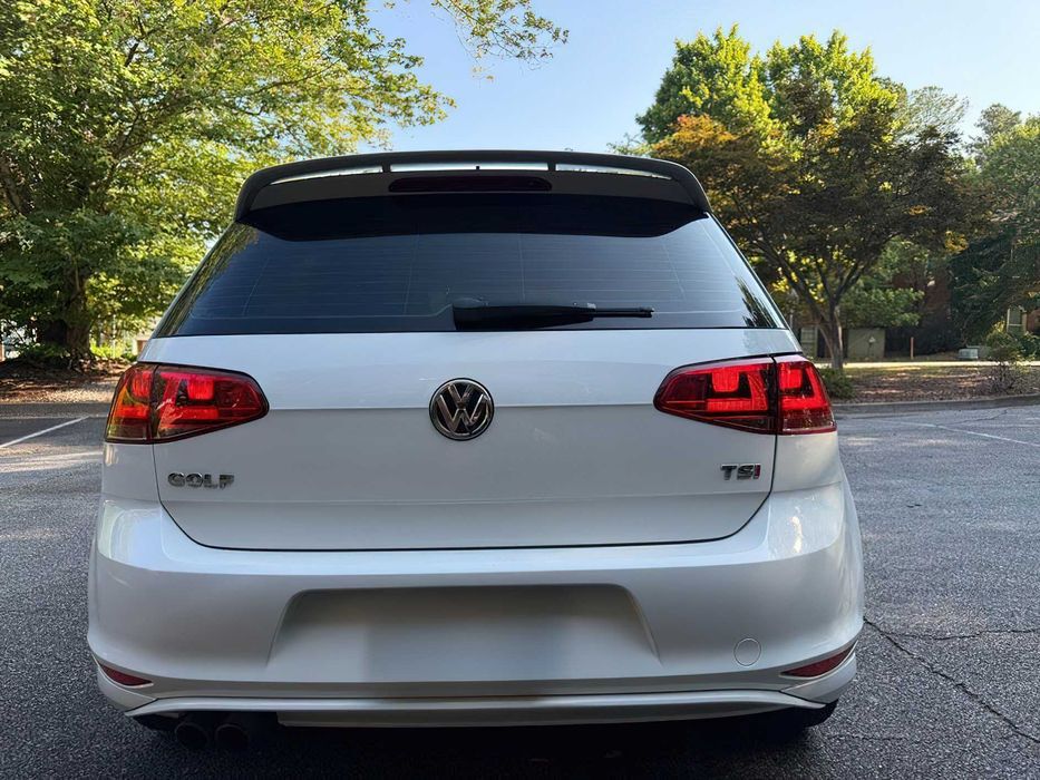 Volkswagen Golf      2015