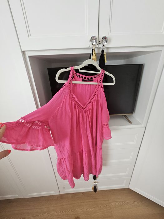 Sukienka Guess jedwab M