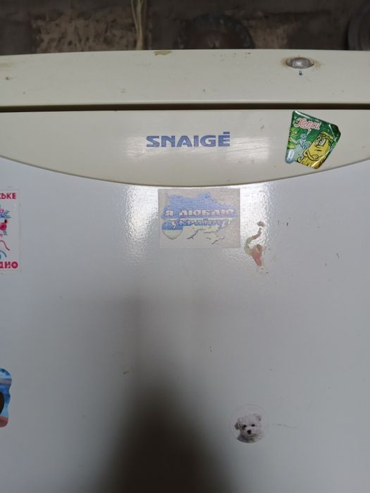 Холодильник б у работает