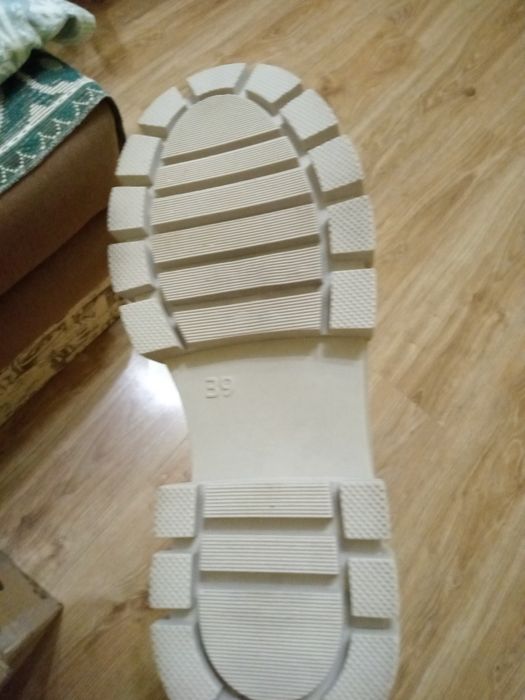 Ботинки женские зимнии