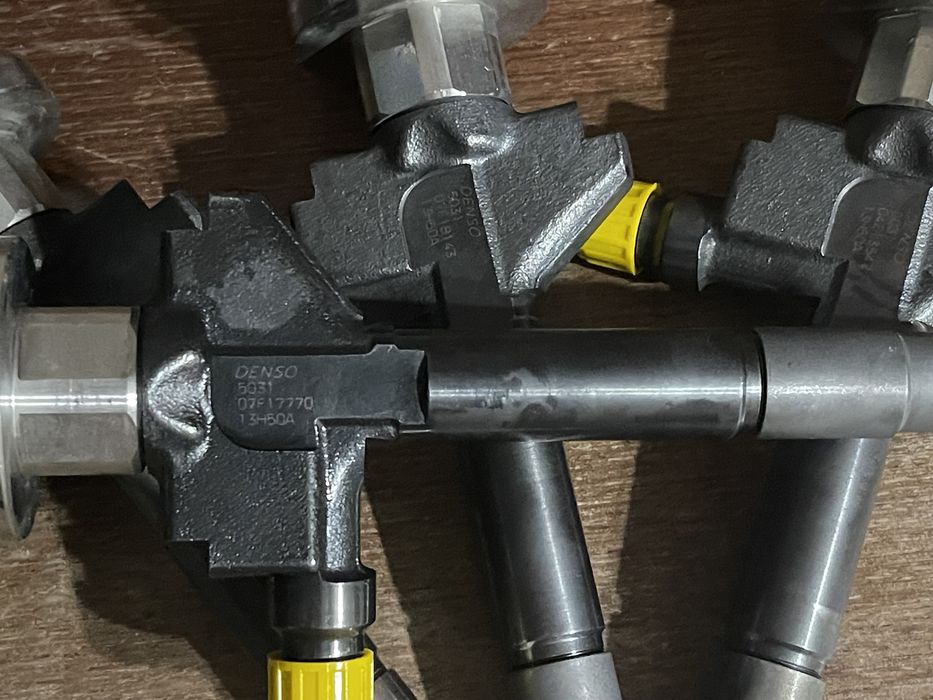 Форсунка Mazda 6 1 2002-2007  2.0 13Н50А 13H50B RF7J13H50