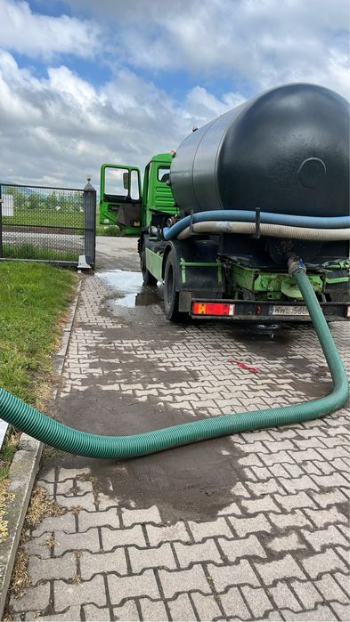 Wywóz nieczystosci płynnych.
