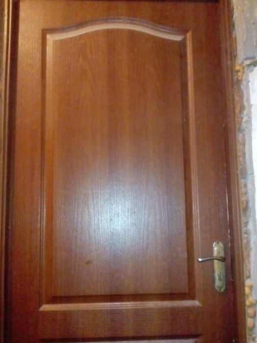 Продам б/у двери