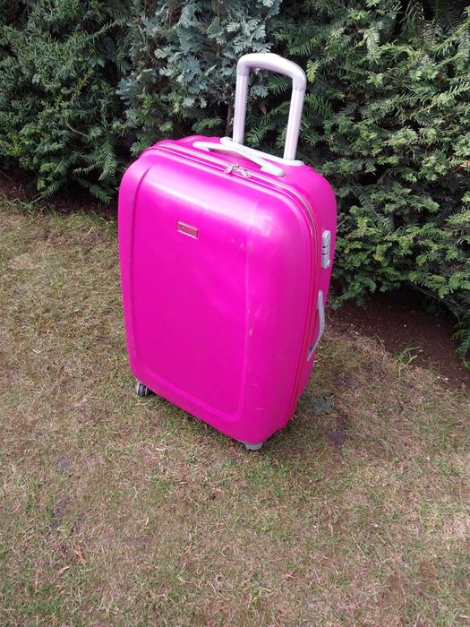 Sprzedam walizkę polecam