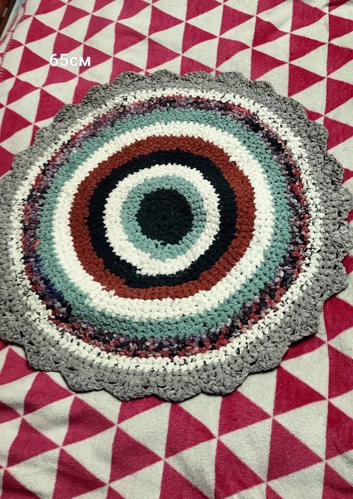 Килимок в'язаний