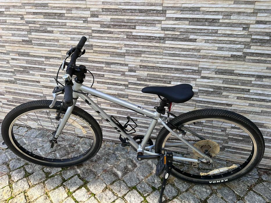 Vitus 24 – Bicicleta Infantil Prata (rodas de 24")