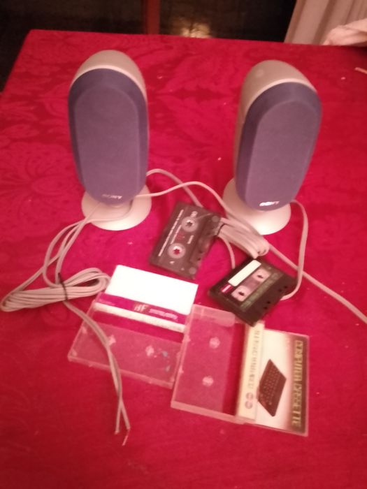 Zum!Zum-2Colunas do vizinho Sony Vintage15E-2Cassetes antigas2EDesde2E