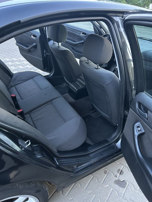 BMW E46 318i 143km