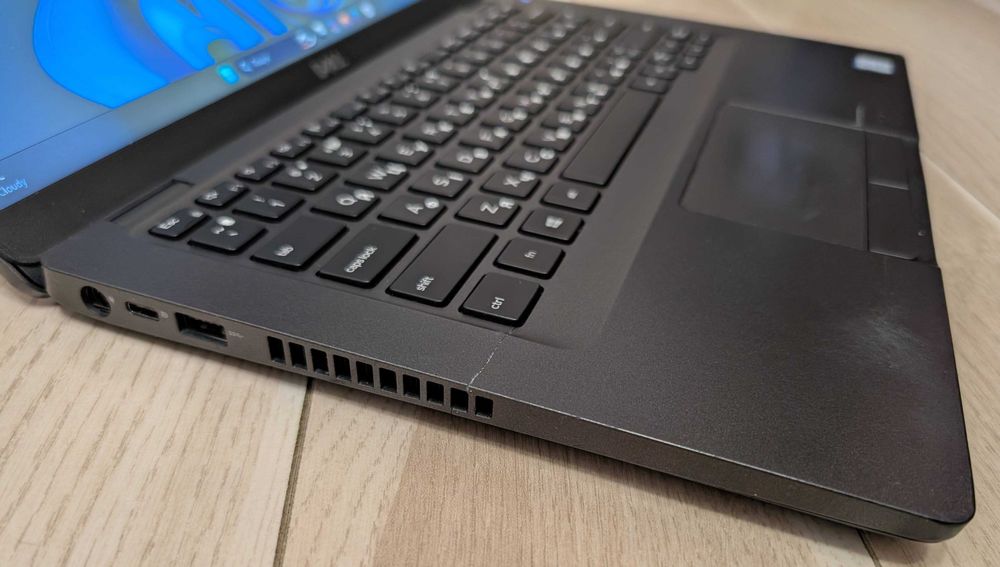 Ноутбук Dell Latitude 5400 i5 8GB 256GB SSD HD Windows 11 Pro
