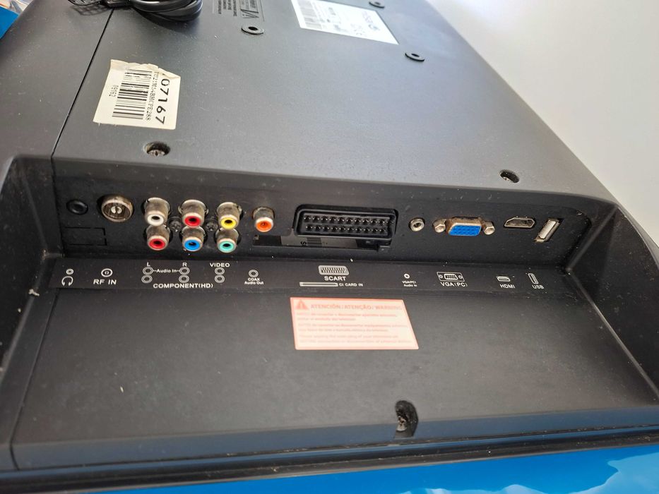 TV LED Mitsai de 22 Polegadas Impecável, com Comando Original
