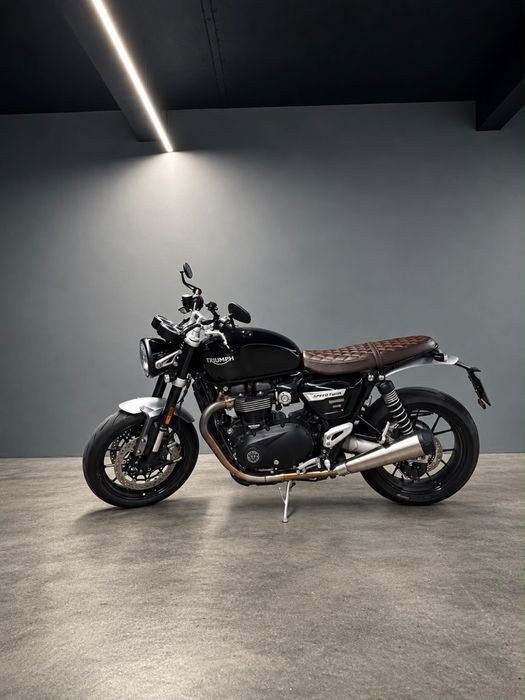 Triumph Speed Twin 1200