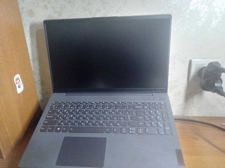 Ноутбук Ideapad 5 15IIL05. Підставка в подарунок