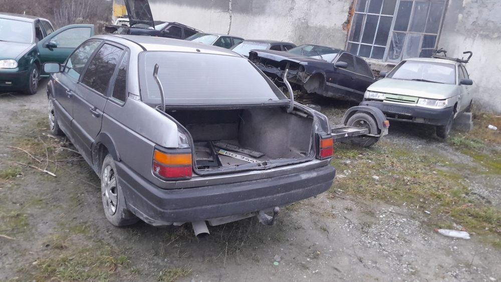 Продам фольсфаген пасат б3 2.0 газ бензин