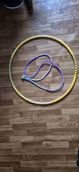 Обруч,скакалка,булавы