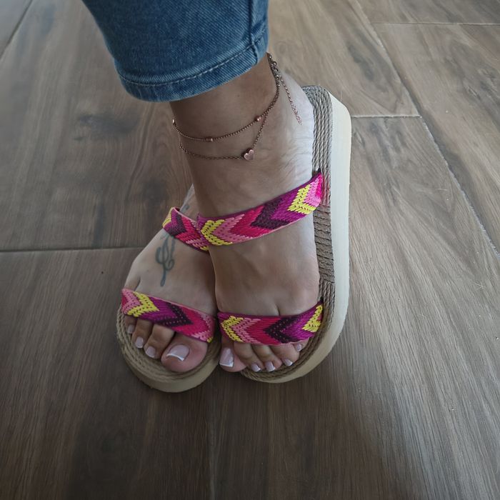 Kolorowe klapki damskie