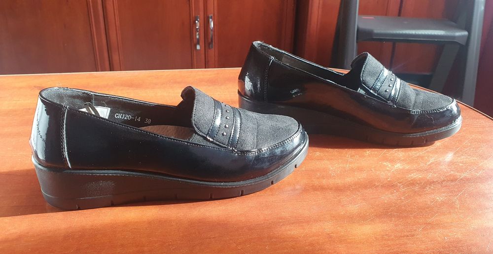 Mokasyny czarne rozmiar 38