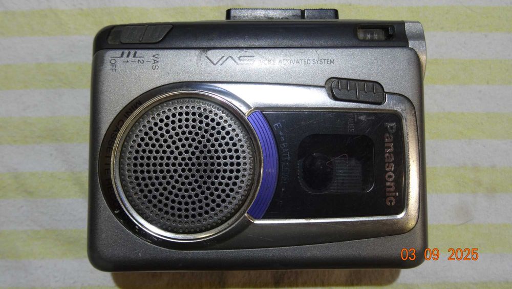 Диктофон касетний PANASONIC RQ-L30